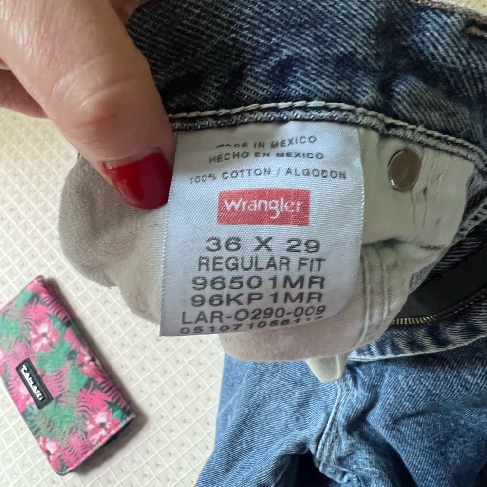 Blue jeans - Picture 2 of 5